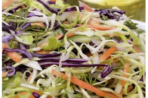 Salade de carottes, choux, sésame